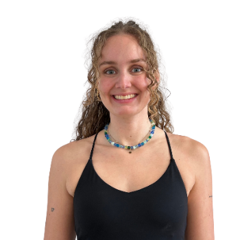 Maryanne headshot (1)